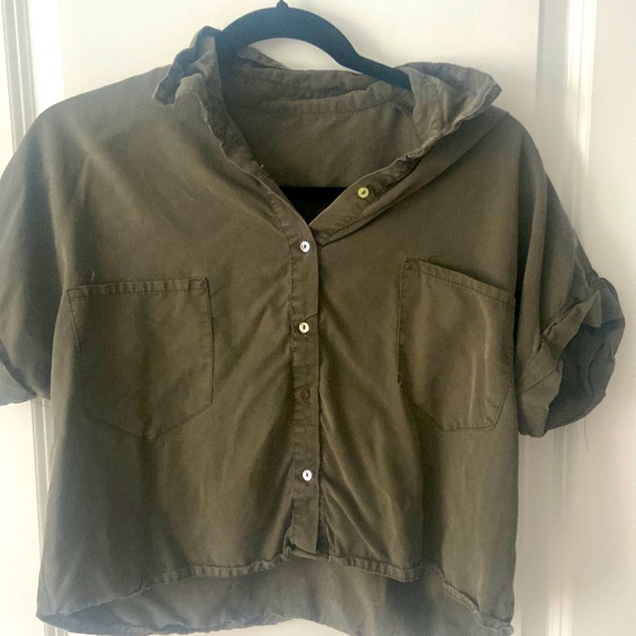 Green Crop Top - Picture 1 of 2